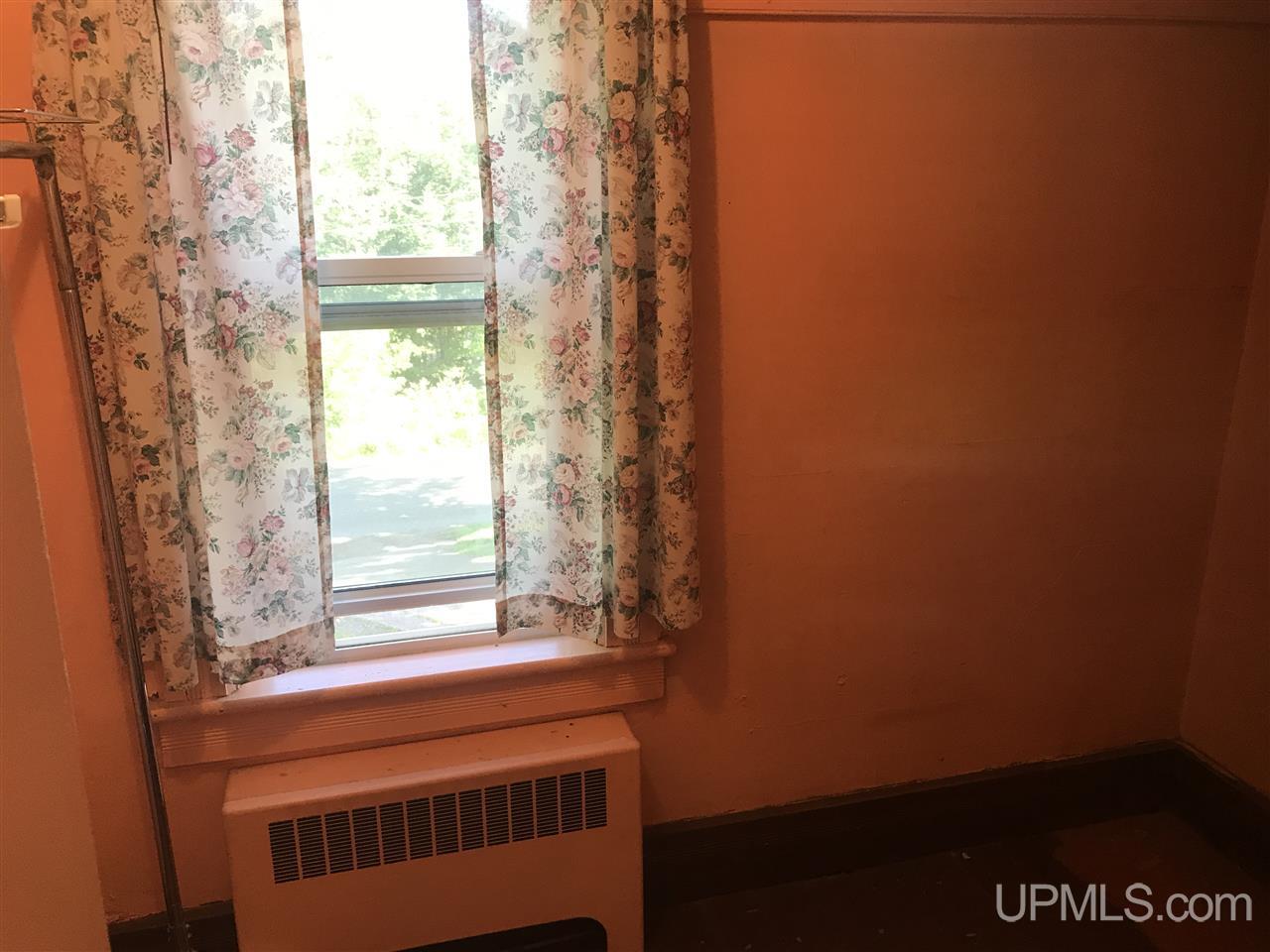 170 Bluff Street Ishpeming, MI 49849 - Photo 18 of 30