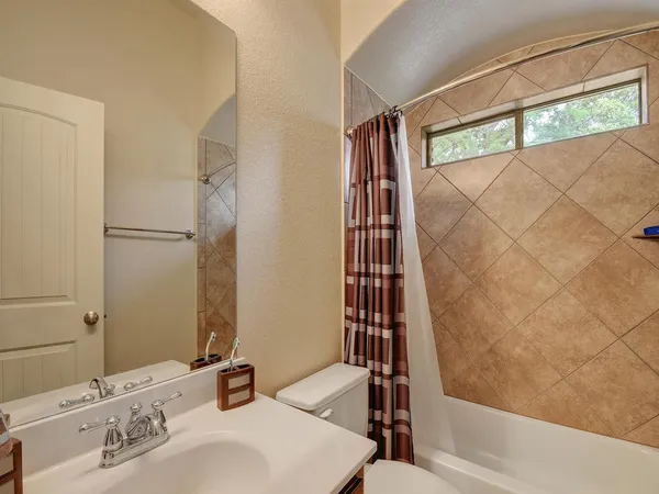 $3,300 | 7309 Jaborandi Drive, Austin, TX 78739