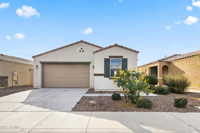 $370,000 | 613 East Elm Lane, Avondale, AZ 85323