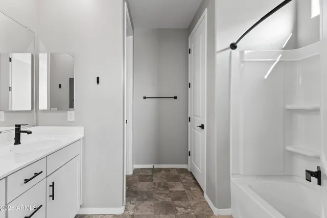 $370,000 | 613 East Elm Lane, Avondale, AZ 85323