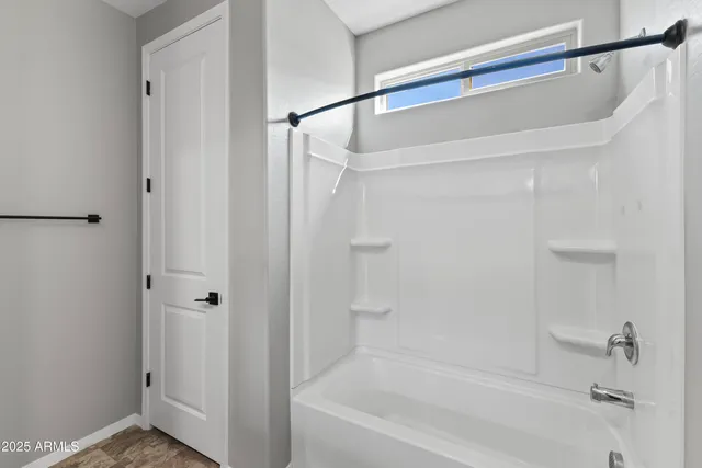 $370,000 | 613 East Elm Lane, Avondale, AZ 85323