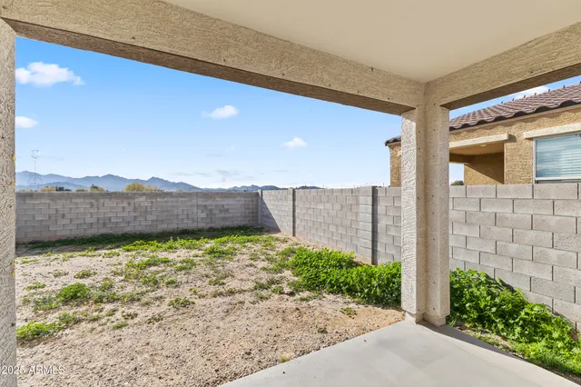 $370,000 | 613 East Elm Lane, Avondale, AZ 85323