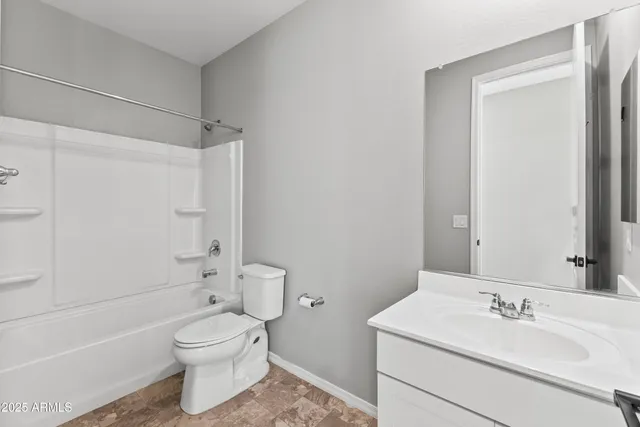 $370,000 | 613 East Elm Lane, Avondale, AZ 85323