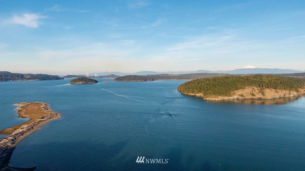 4988 Jones Road Oak Harbor, WA 98277 - Photo 14 of 25 Gallery Image 14