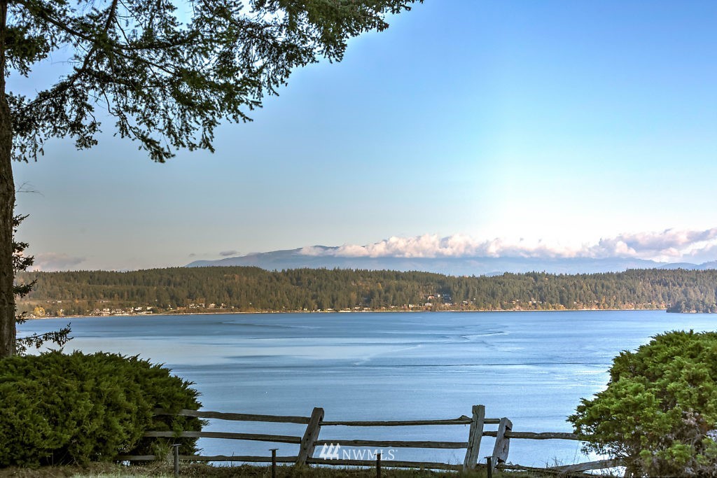 4988 Jones Road Oak Harbor, WA 98277 - Photo 8 of 25 Gallery Image 8