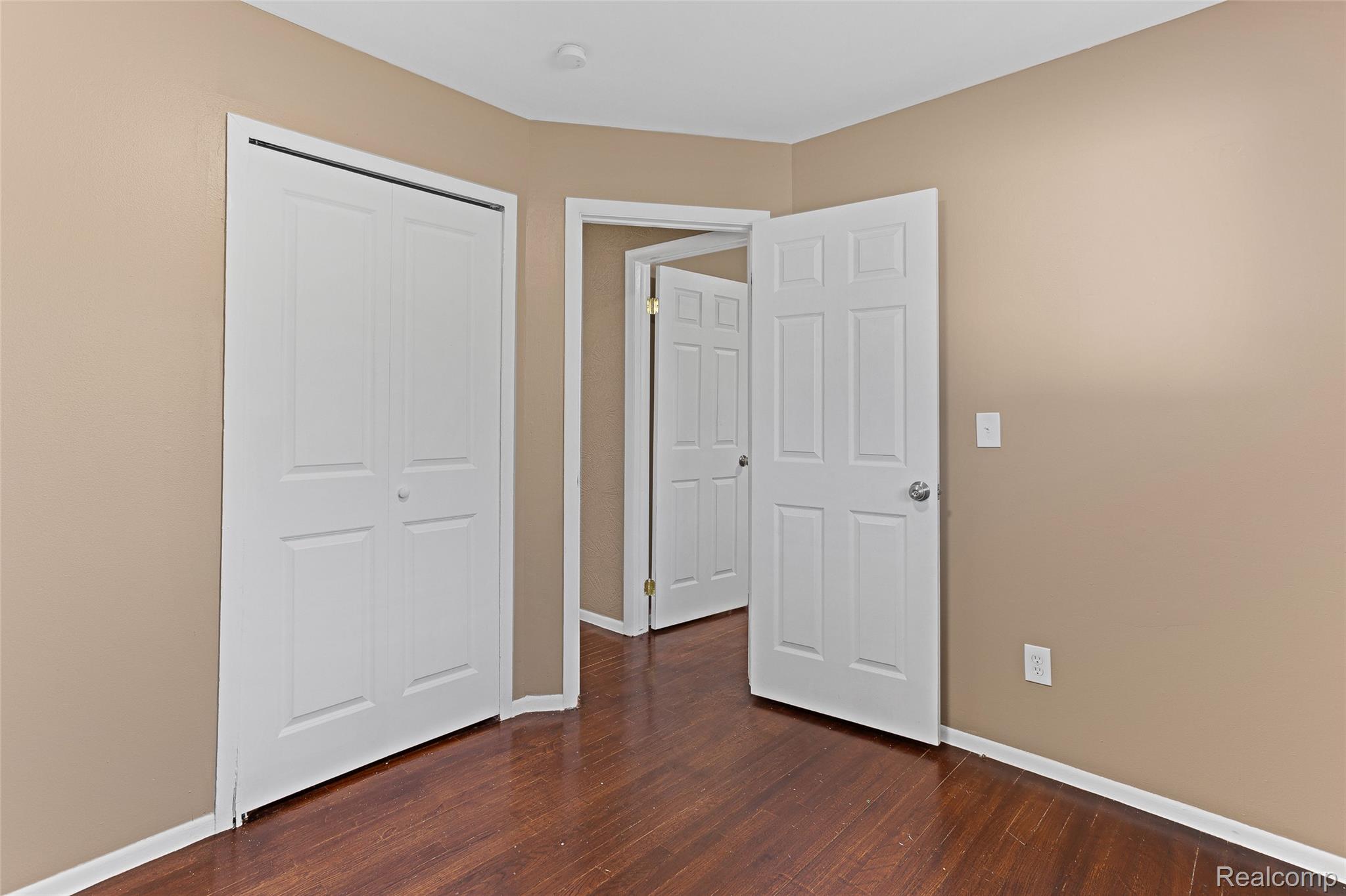 30270 Spring Arbor Drive Inkster, MI 48141 - Photo 28 of 32 IMG_2412.jpg