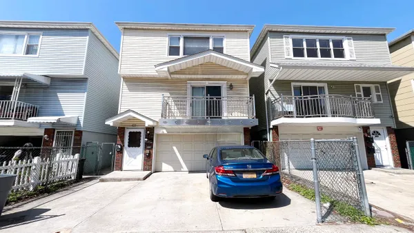 $4,000 | 421 Manila Avenue, Unit 3, Jersey City, NJ 07302