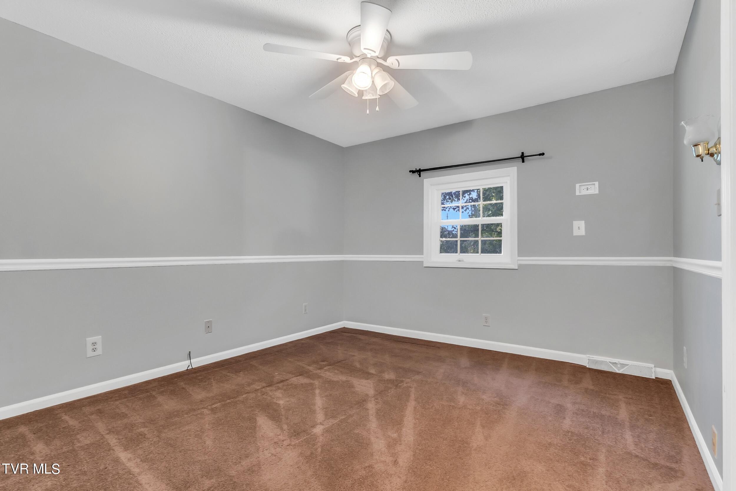 104 Chatham Road Bristol, TN 37620 - Photo 19 of 51 20_arw07026