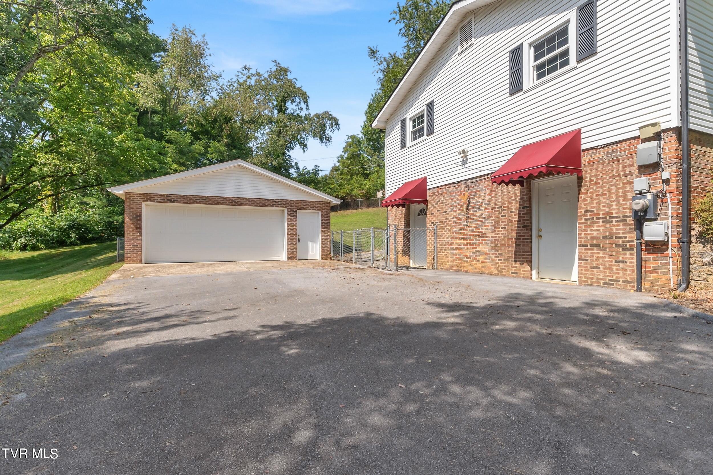 104 Chatham Road Bristol, TN 37620 - Photo 41 of 51 49_arw07119