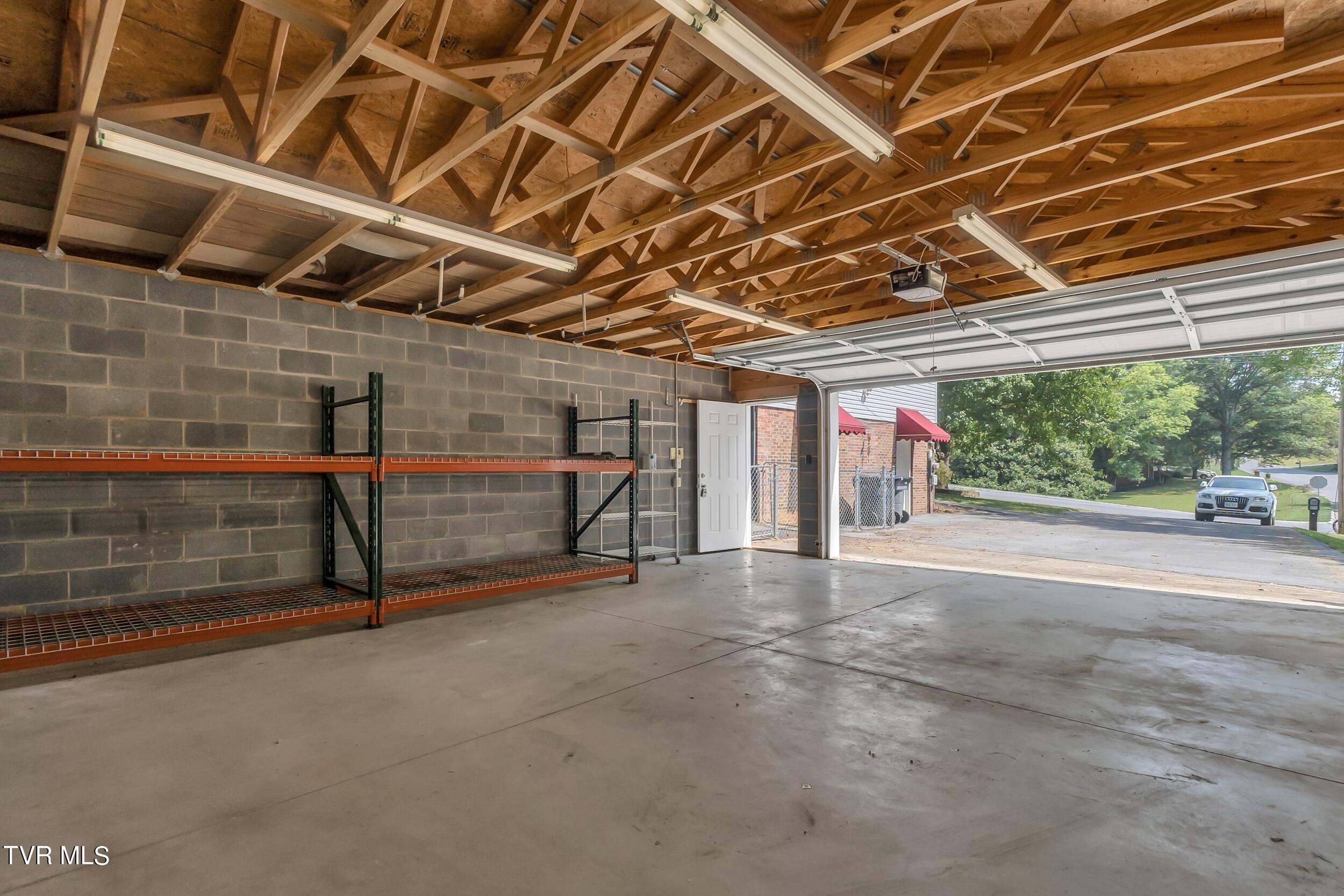 104 Chatham Road Bristol, TN 37620 - Photo 43 of 51 51_arw07125