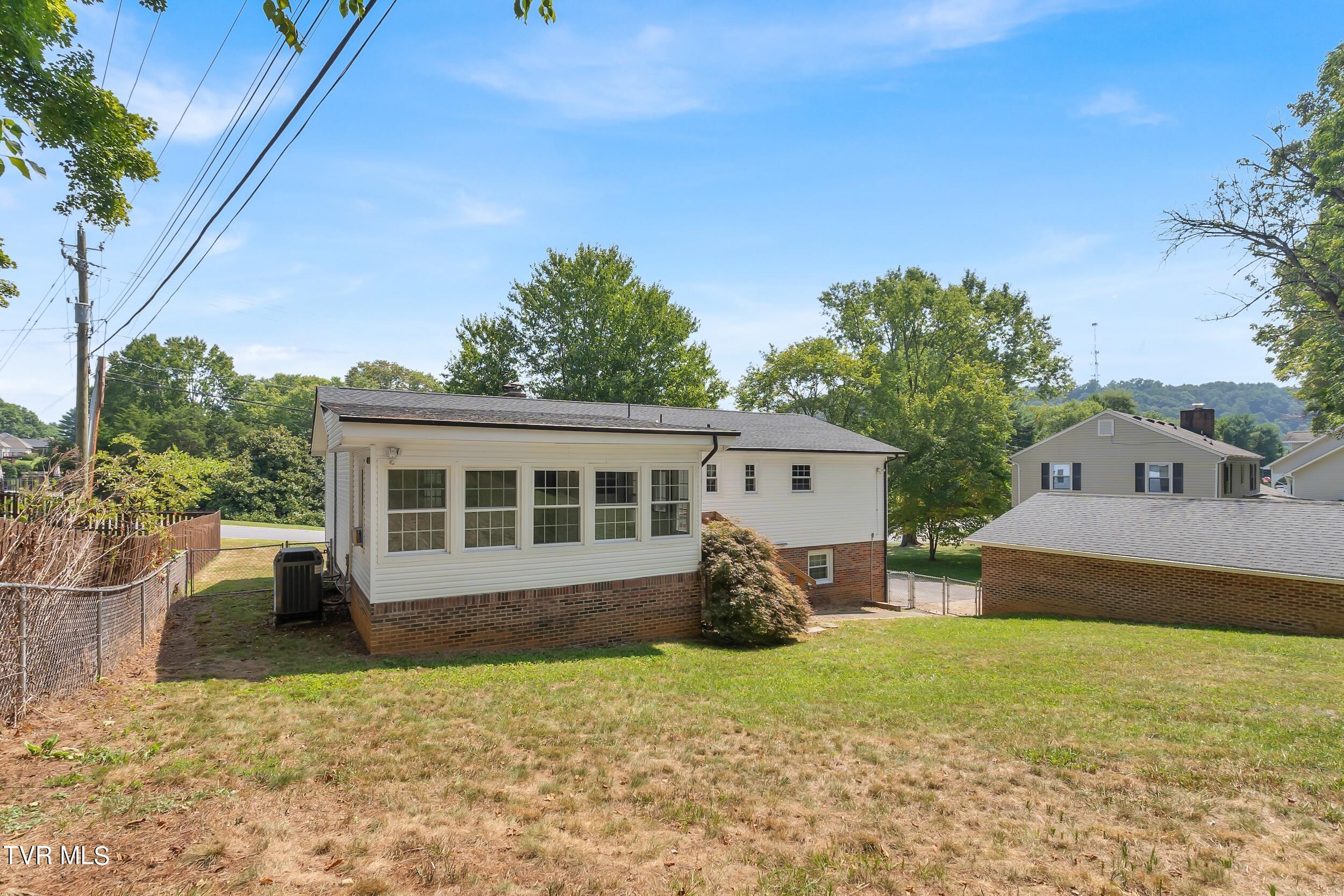 104 Chatham Road Bristol, TN 37620 - Photo 46 of 51 47_arw07110