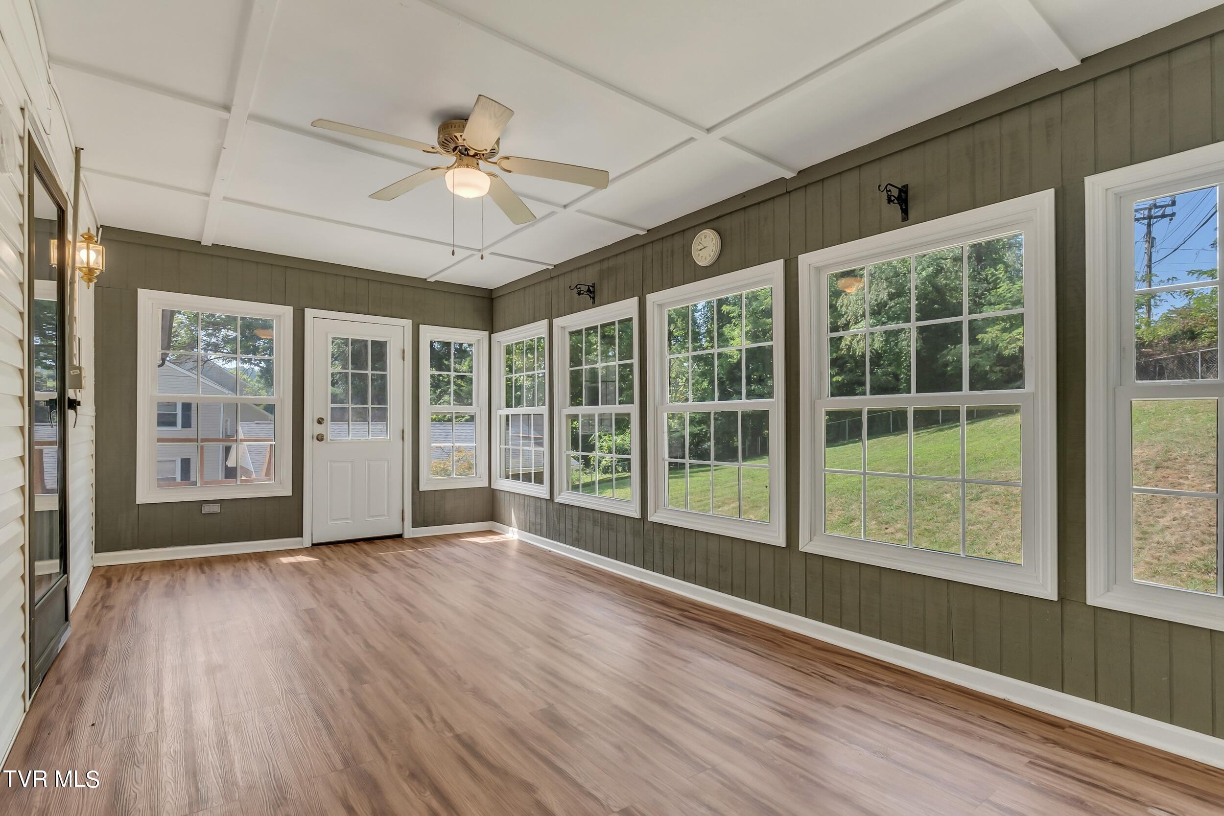 104 Chatham Road Bristol, TN 37620 - Photo 48 of 51 44_arw07101