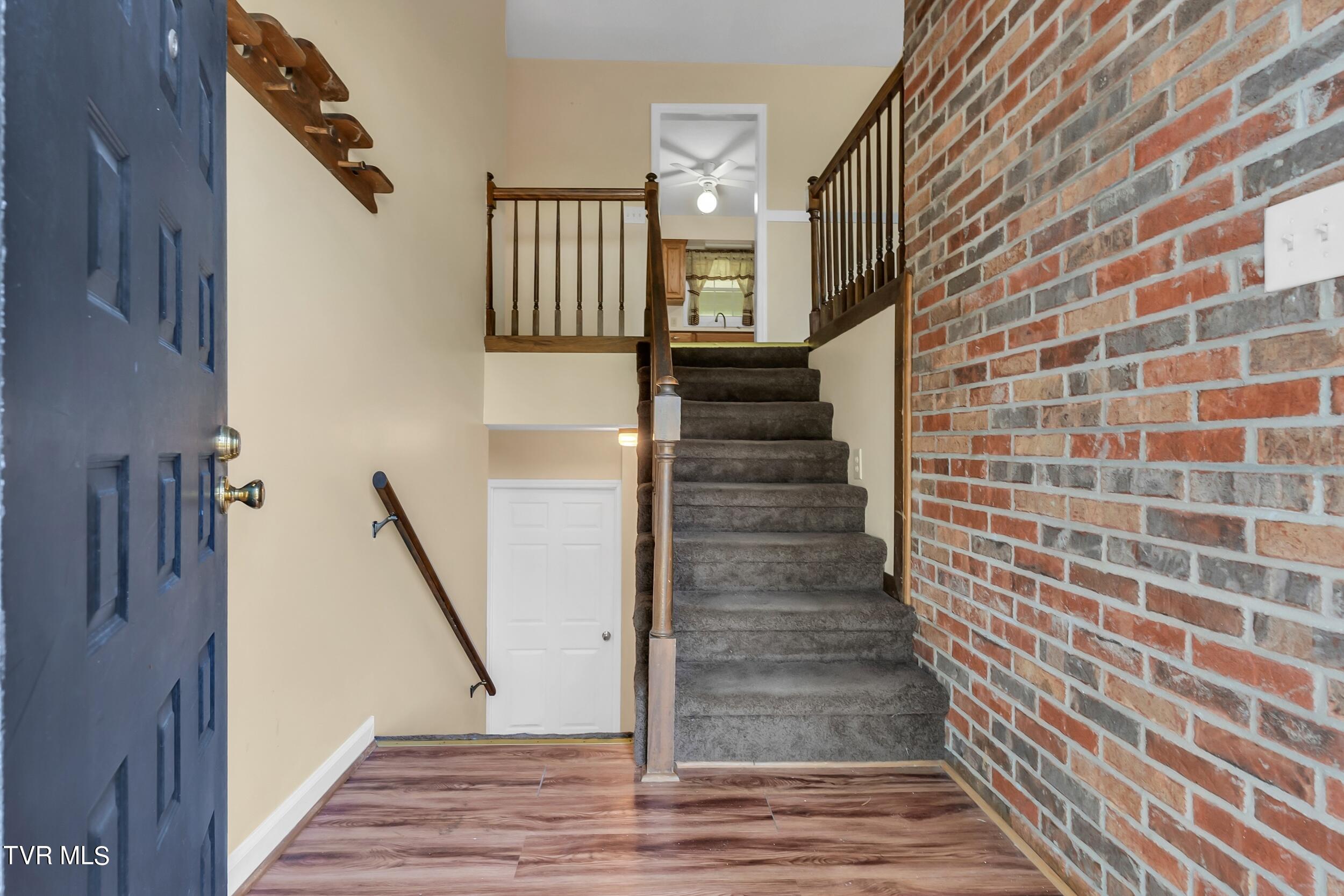 104 Chatham Road Bristol, TN 37620 - Photo 8 of 51 7_arw06982
