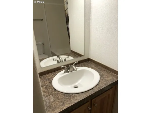 $69,900 | 1475 Green Acres Road, Unit 76, Eugene, OR 97408