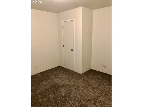 $69,900 | 1475 Green Acres Road, Unit 76, Eugene, OR 97408