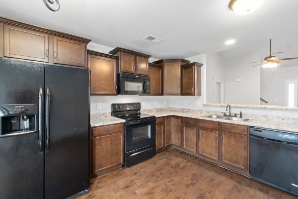 1126 Garrettsburg Road Clarksville, TN 37042 - Photo 12 of 37