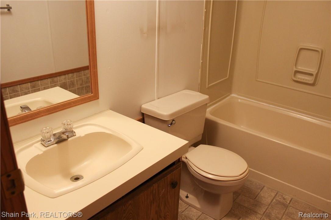 14676 Bryce Road Capac, MI 48014 - Photo 19 of 30 Guest Bathroom