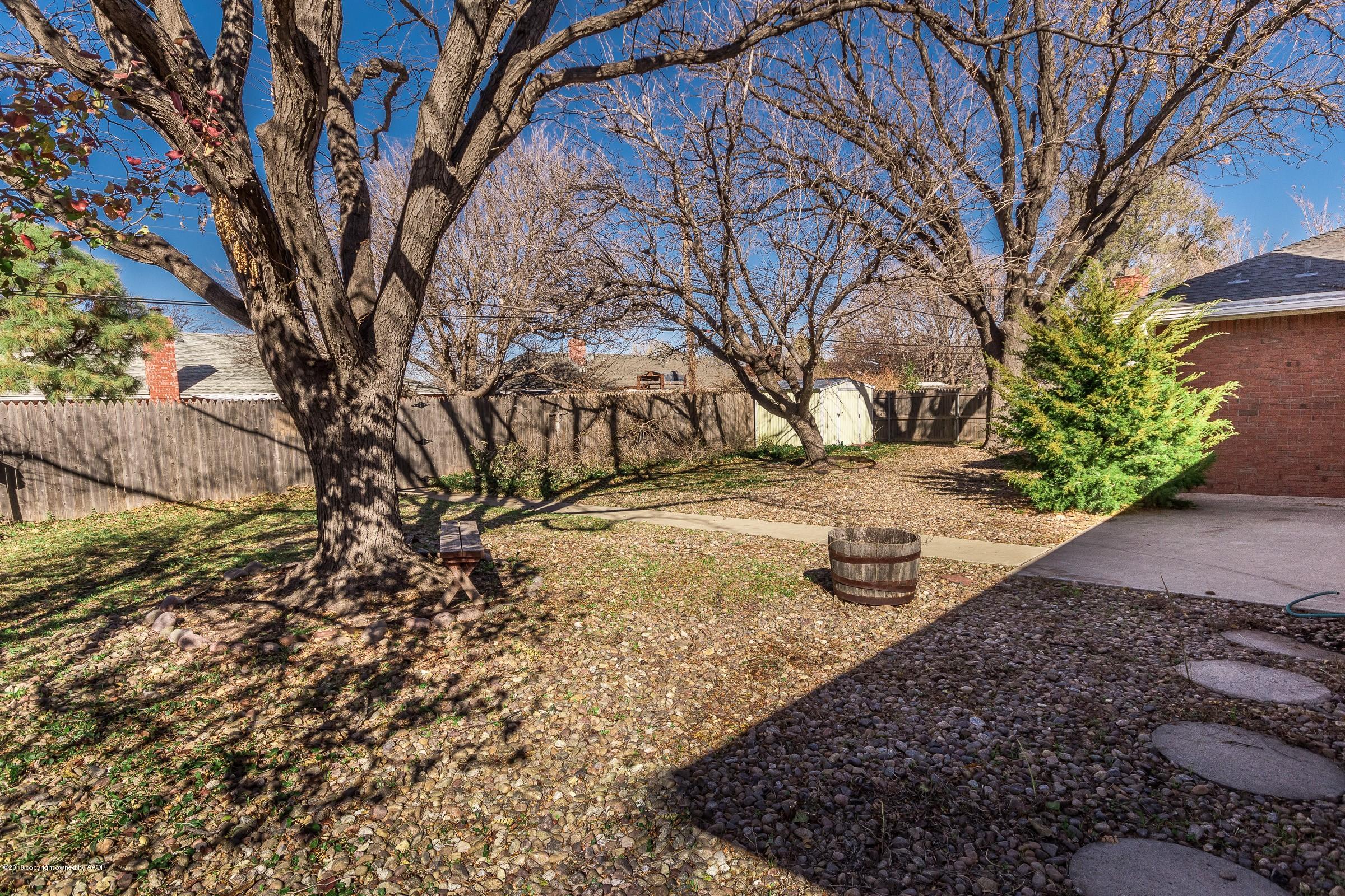 6108 Gainsborough Road Amarillo, TX 79106 - Photo 19 of 21 019_Back Yard