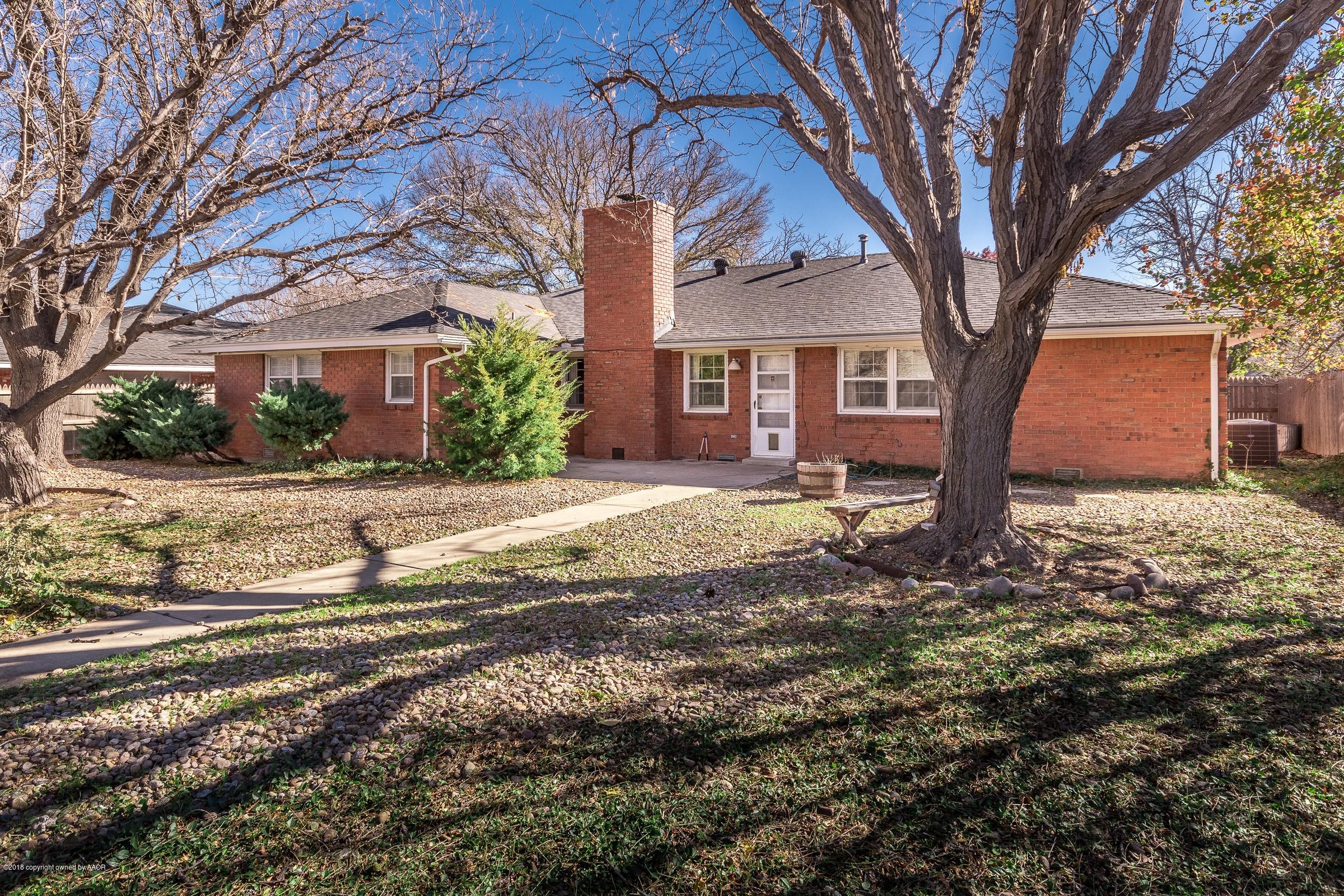 6108 Gainsborough Road Amarillo, TX 79106 - Photo 20 of 21 020_Back Yard-2