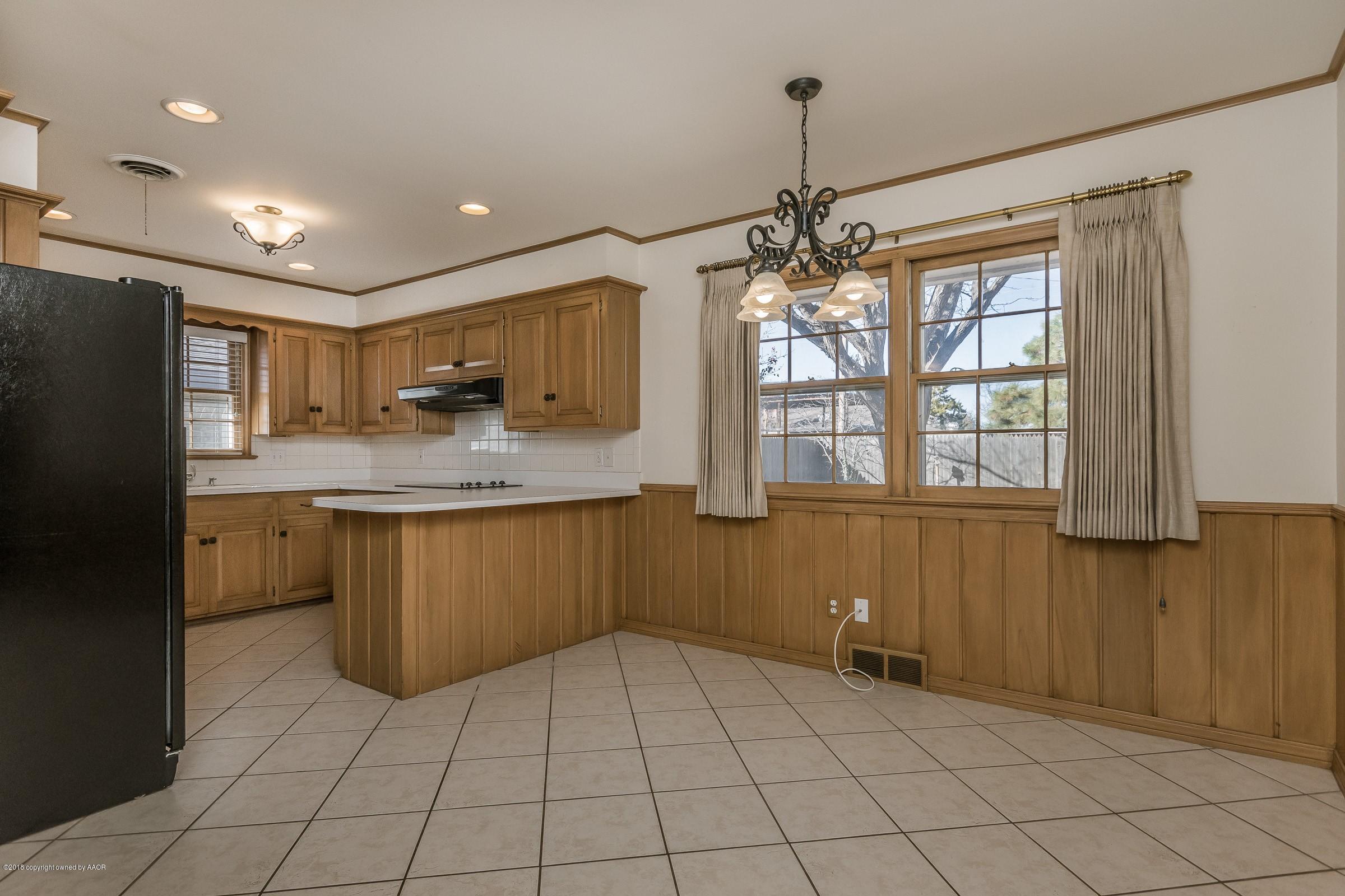 6108 Gainsborough Road Amarillo, TX 79106 - Photo 7 of 21 006_Dining Area