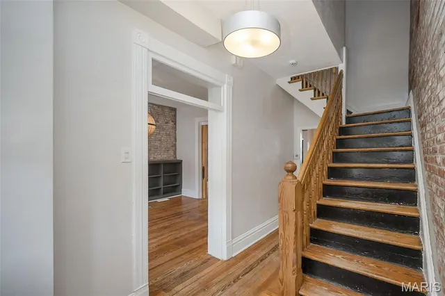 $299,000 | 2646 Nebraska Avenue, St. Louis, MO 63118