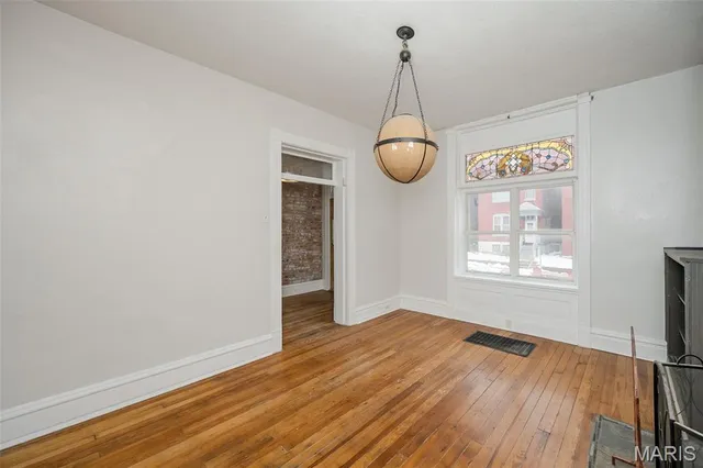 $299,000 | 2646 Nebraska Avenue, St. Louis, MO 63118