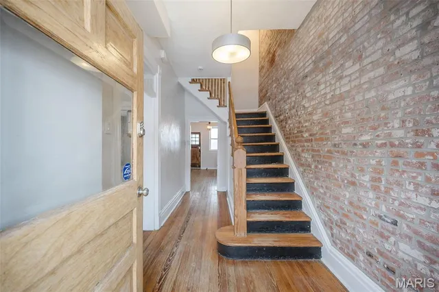 $299,000 | 2646 Nebraska Avenue, St. Louis, MO 63118