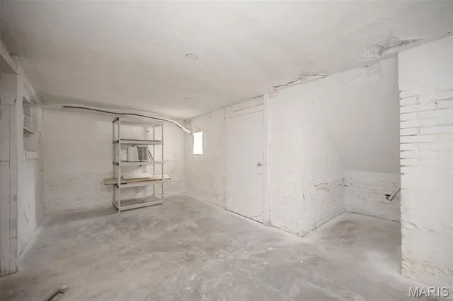 $299,000 | 2646 Nebraska Avenue, St. Louis, MO 63118