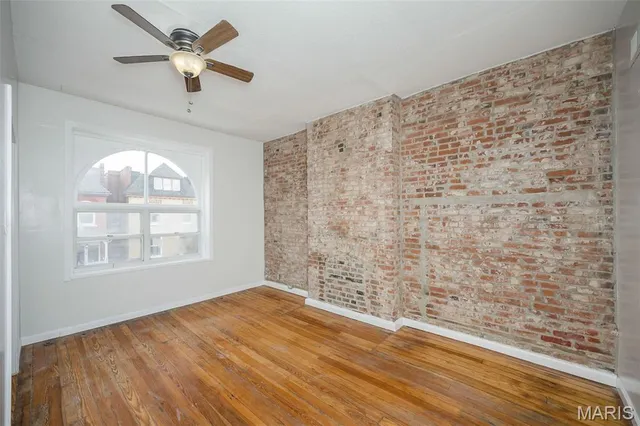 $299,000 | 2646 Nebraska Avenue, St. Louis, MO 63118