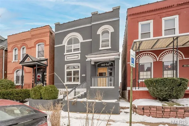 $299,000 | 2646 Nebraska Avenue, St. Louis, MO 63118