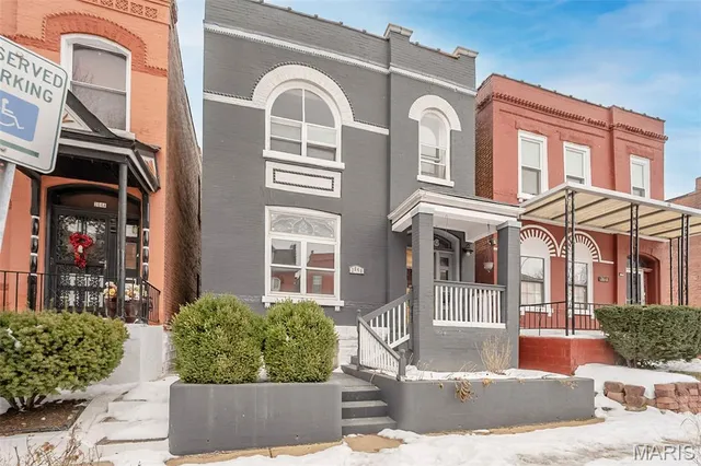 $299,000 | 2646 Nebraska Avenue, St. Louis, MO 63118