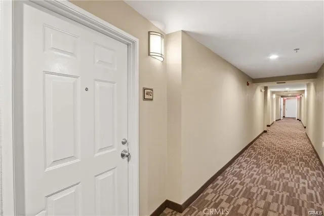 $2,798 | 838 Pine Avenue, Unit 402, Long Beach, CA 90813