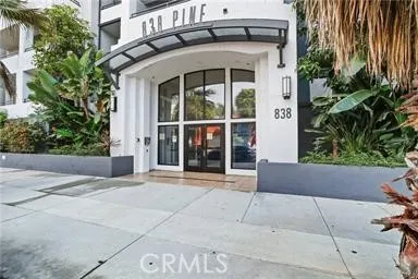 $2,798 | 838 Pine Avenue, Unit 402, Long Beach, CA 90813