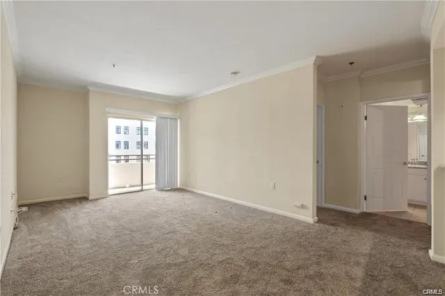 $2,798 | 838 Pine Avenue, Unit 402, Long Beach, CA 90813