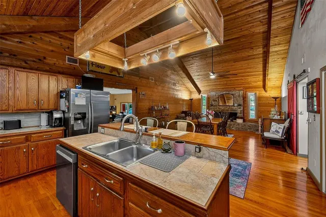 $699,900 | 2635 North Dover Road, Dover, FL 33527