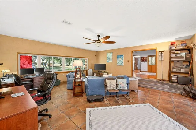 $699,900 | 2635 North Dover Road, Dover, FL 33527