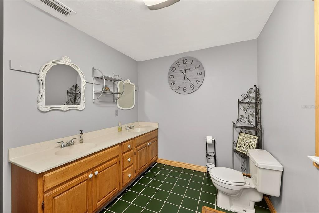 2635 North Dover Road Dover, FL 33527 - Photo 43 of 84