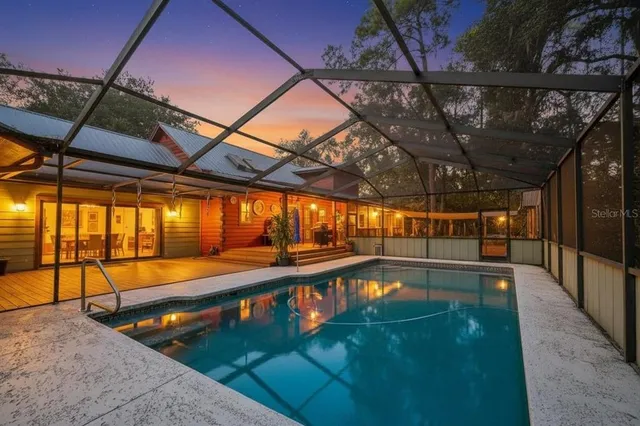 $699,900 | 2635 North Dover Road, Dover, FL 33527