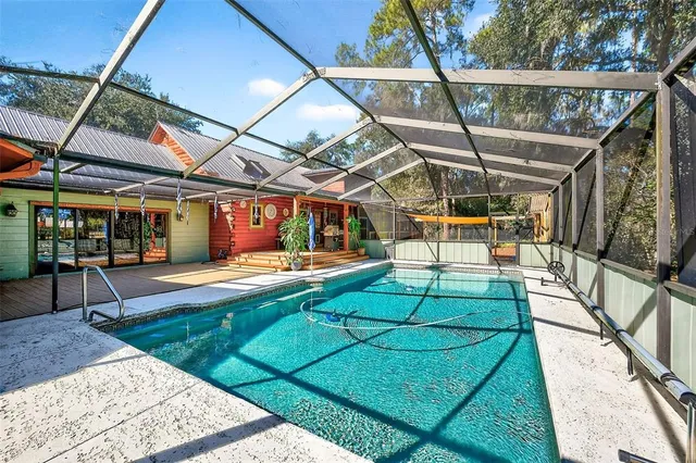 $699,900 | 2635 North Dover Road, Dover, FL 33527