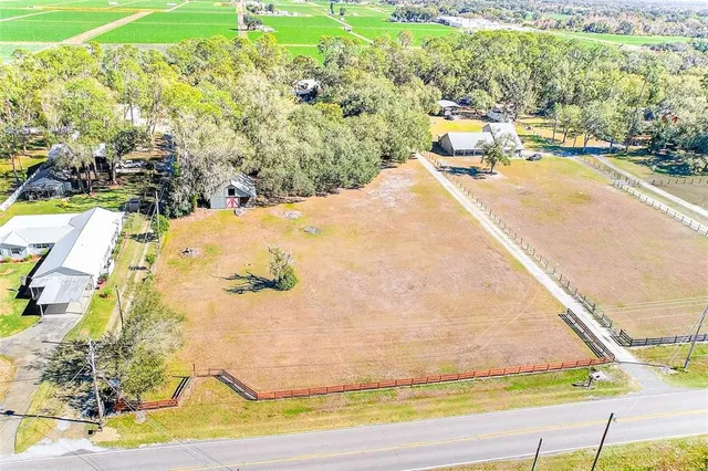 $699,900 | 2635 North Dover Road, Dover, FL 33527