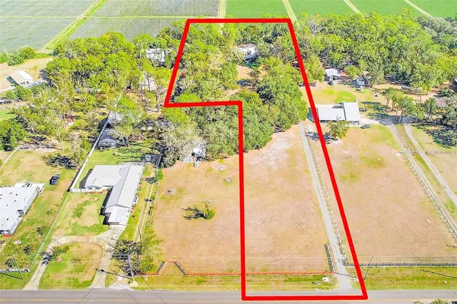 $699,900 | 2635 North Dover Road, Dover, FL 33527