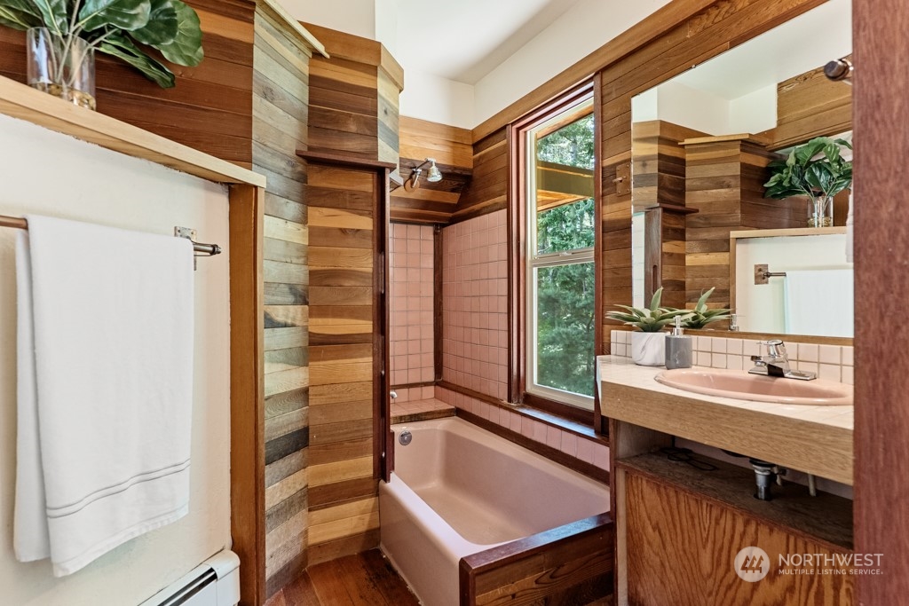 5610 Cape George Road Port Townsend, WA 98368 - Photo 17 of 37 a bathroom with a sink and a mirror