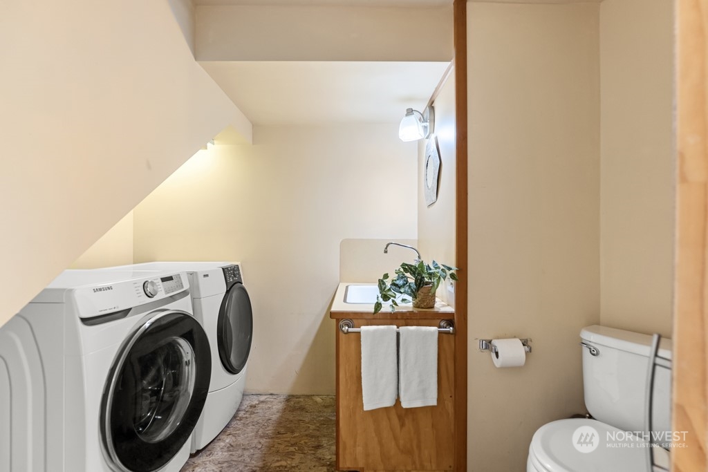 5610 Cape George Road Port Townsend, WA 98368 - Photo 25 of 37 a view of bathroom with a washer and dryer