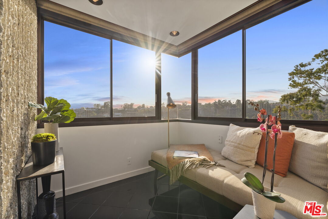 407 Upper Mesa Road Santa Monica, CA 90402 - Photo 23 of 54