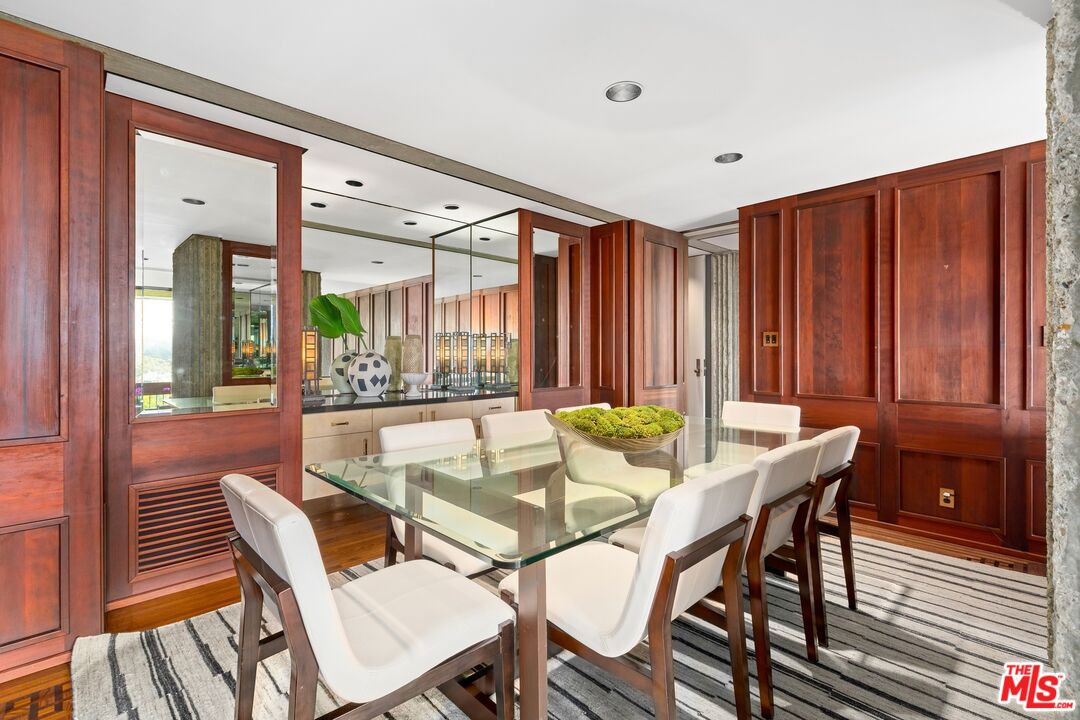 407 Upper Mesa Road Santa Monica, CA 90402 - Photo 4 of 54