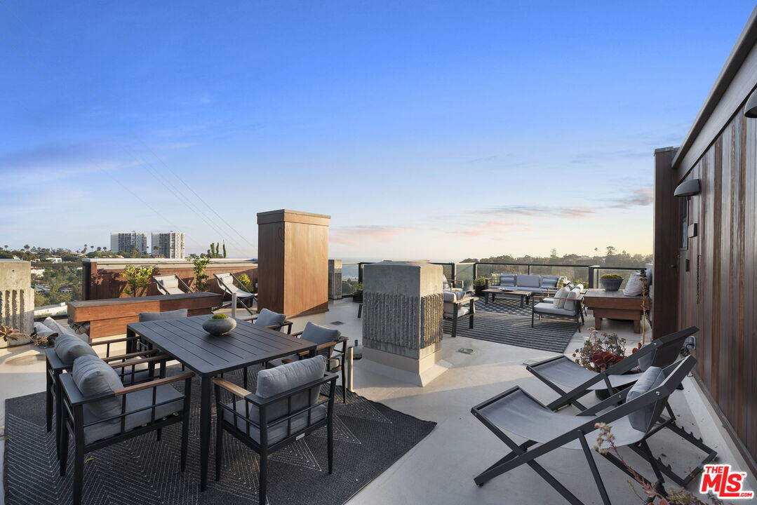 407 Upper Mesa Road Santa Monica, CA 90402 - Photo 45 of 54