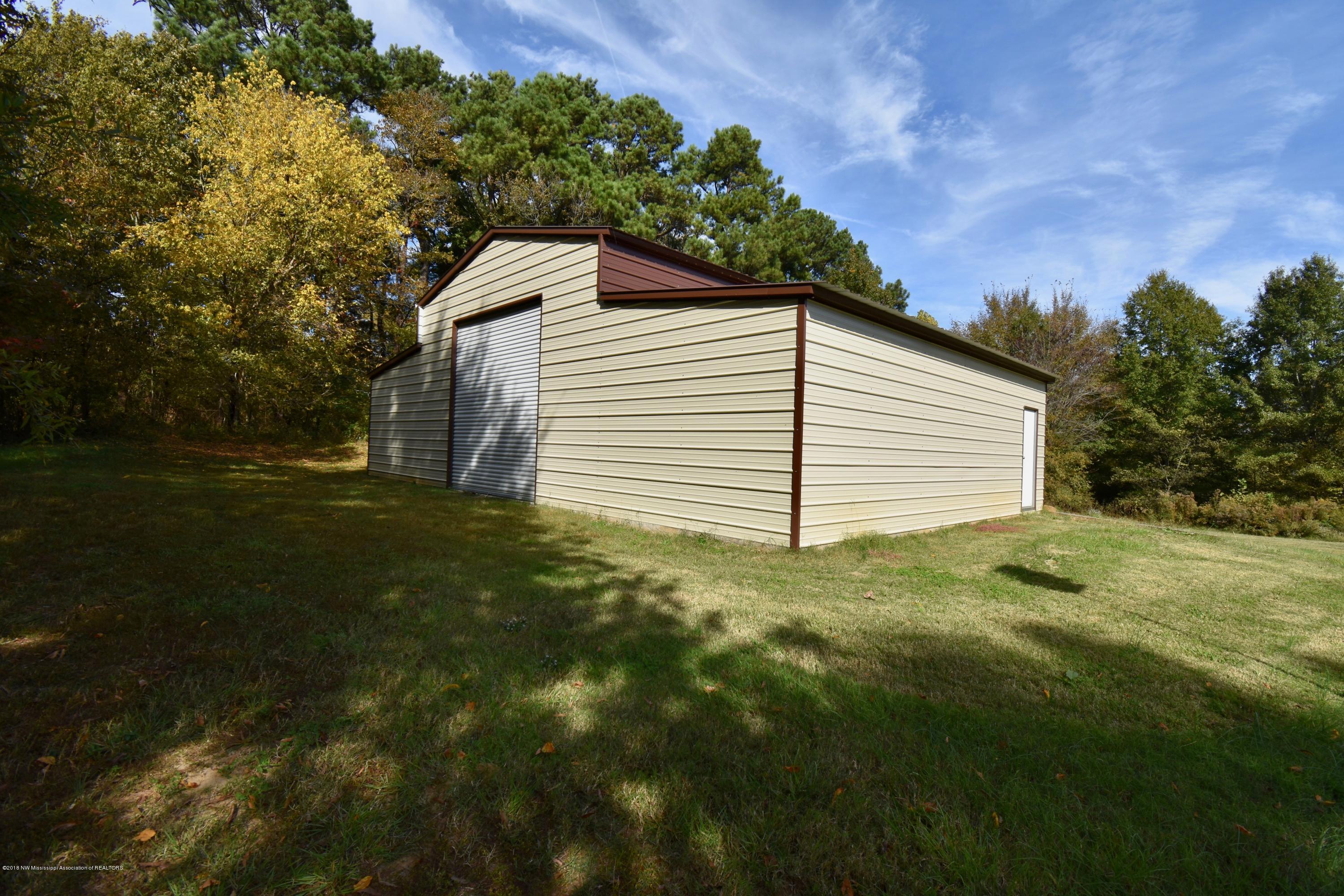 2750 Dean Road Nesbit, MS 38651 - Photo 8 of 28 Back side of detached garage