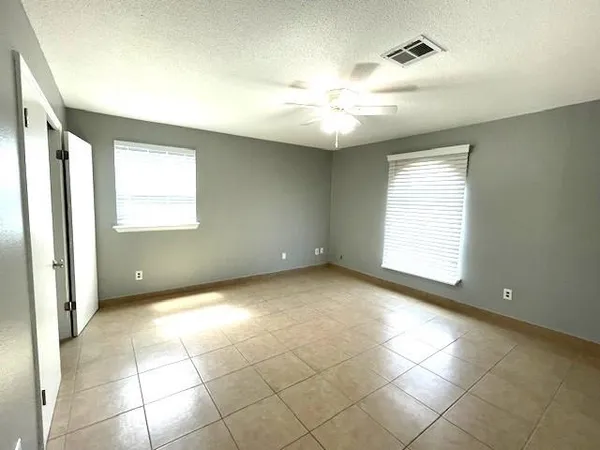 $1,400 | 2916 Maine Avenue, Unit A, Kenner, LA 70065