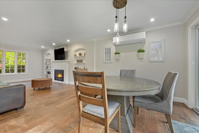 $849,999 | 16 Country Ln Drive, Kings Park, NY 11754