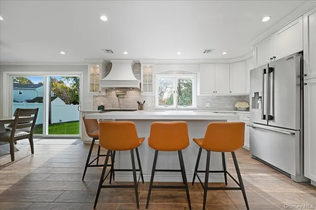 $849,999 | 16 Country Ln Drive, Kings Park, NY 11754